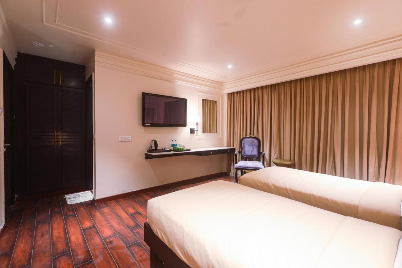 Hotel The Saga Park New Delhi